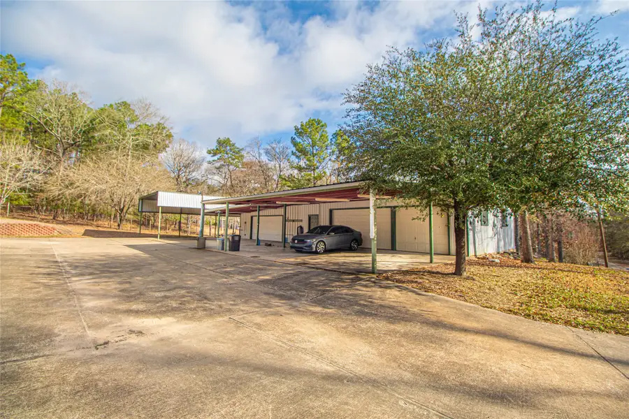 208 Gardenia Street, Onalaska, TX 77360 - Image #3