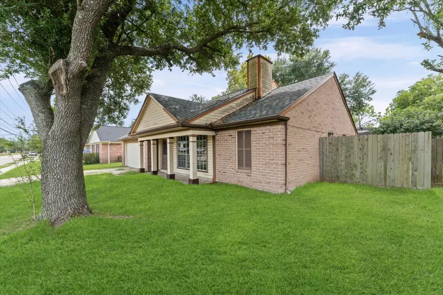 2430 Shady Bend Drive, Pearland, TX 77581 - #2