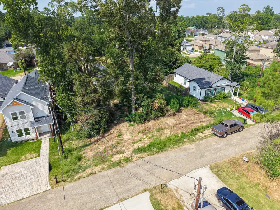 16716 E Ivanhoe, Montgomery, TX 77316 - #2