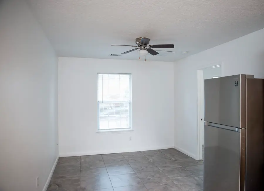 605 Orangewood Drive #B, Conroe, TX 77302 - #3