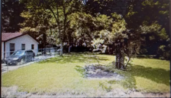 711 North 7th Street, Conroe, TX 77301
