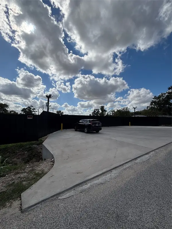 5715 & 5721 Spindle Drive, Houston, TX 77086