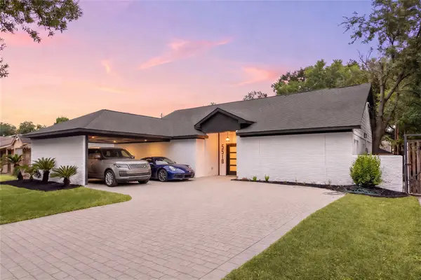 5518 Beechnut Street, Houston, TX 77096
