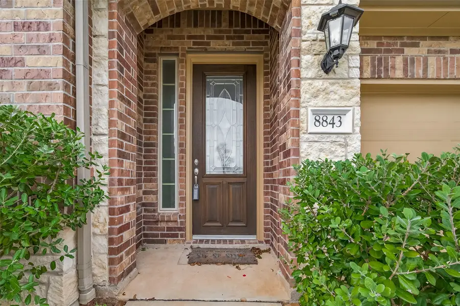 8843 Morning Glow Drive, Missouri City, TX 77459 - Image #2