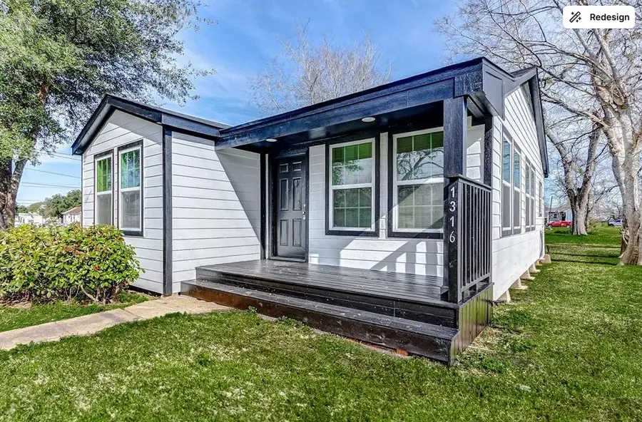 1316 Bailey Street, Wharton, TX 77488 - Image #2