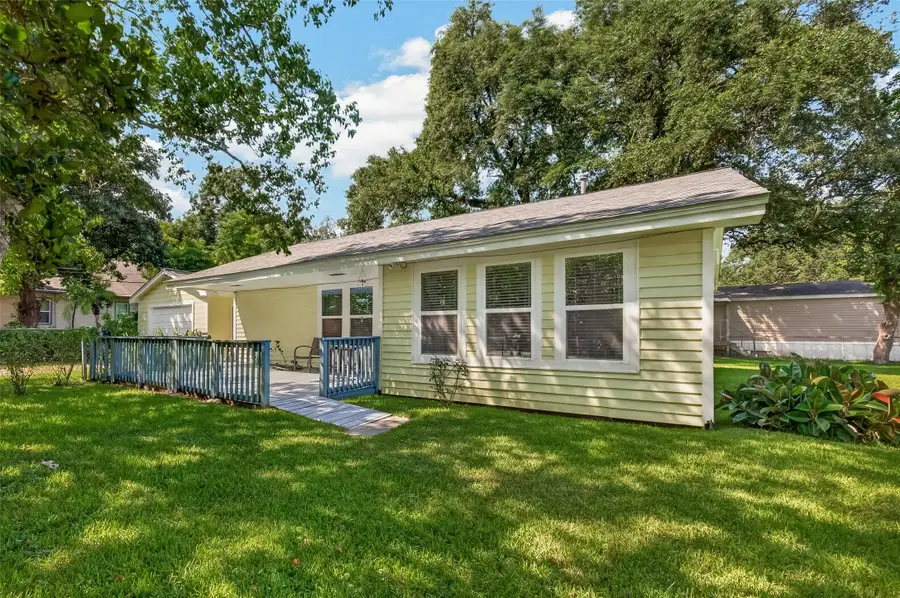 3315 Walsh Street, Bacliff, TX 77518 - #3