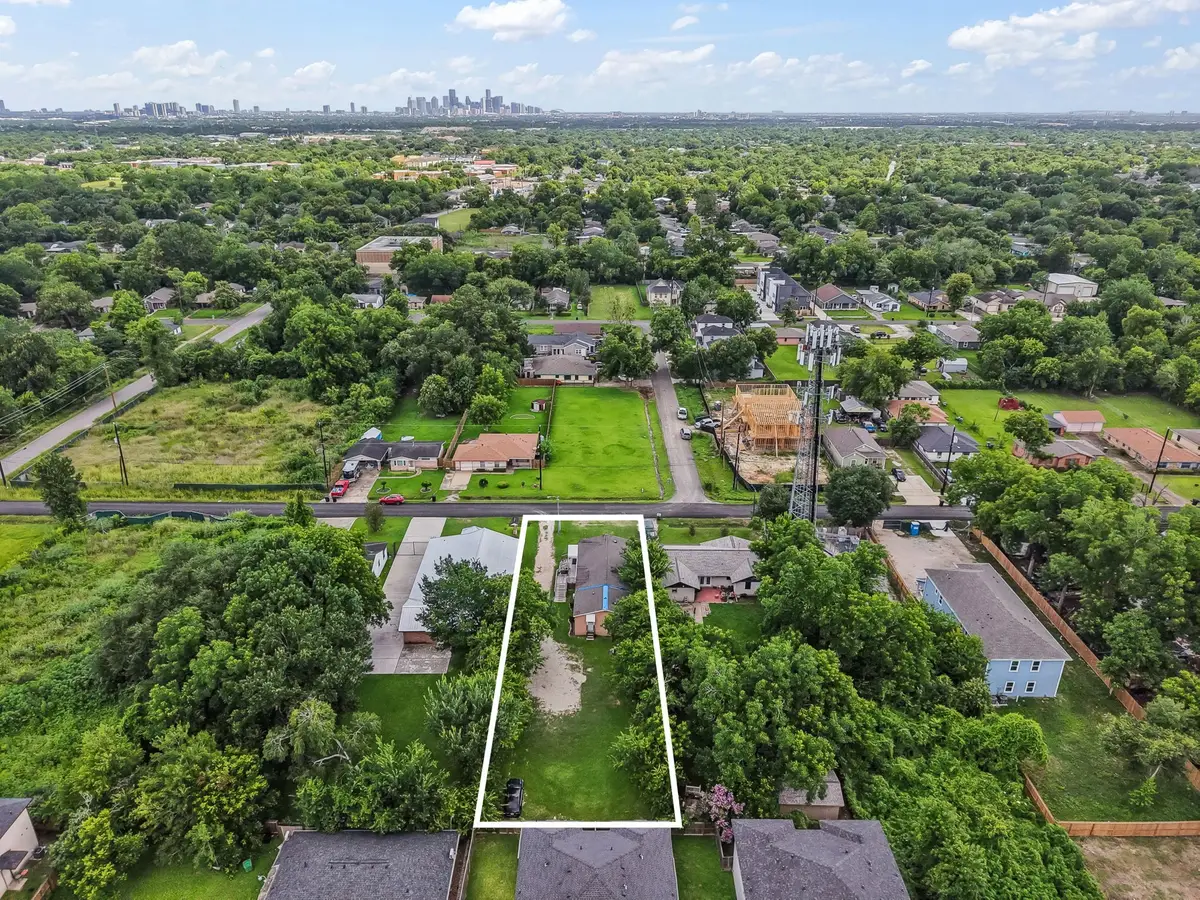 5026 Clover Street, Houston, TX 77033 - #1