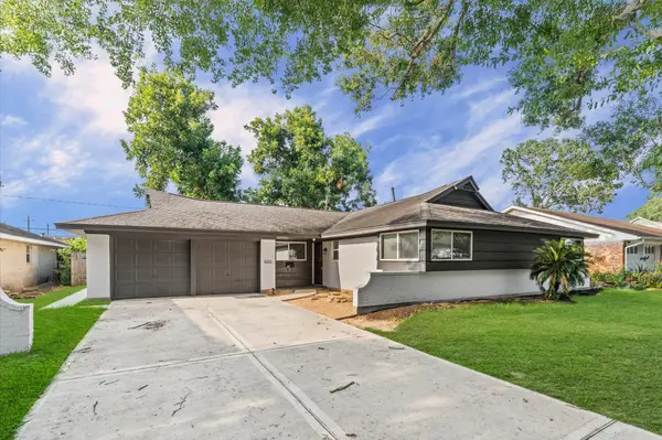 8231 Garden Parks Drive, Houston, TX 77075