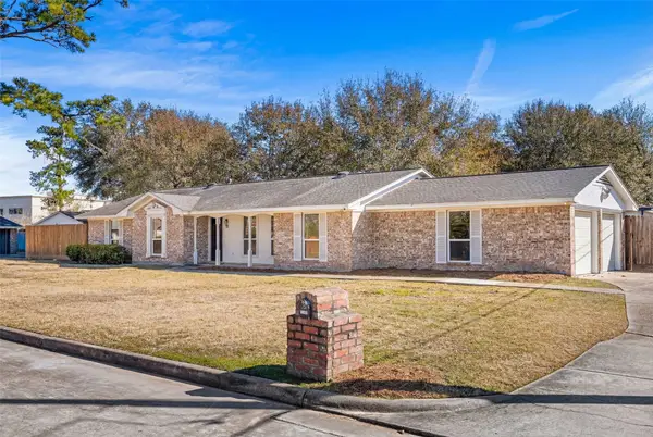 6646 Bayou View Drive, Houston, TX 77091