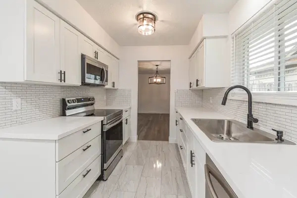 16818 Carrack Turn Drive, Friendswood, TX 77546