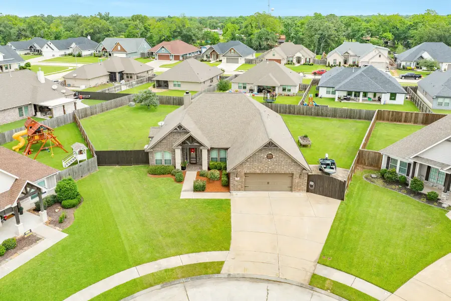 64 Poppy Court, Lake Jackson, TX 77566 - #3