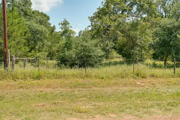19231 County Road 215, Weimar, TX 78962
