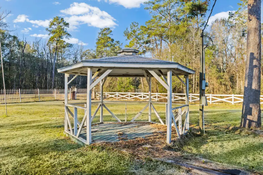 631 Fm 253 Road, Buna, TX 77612 - #3