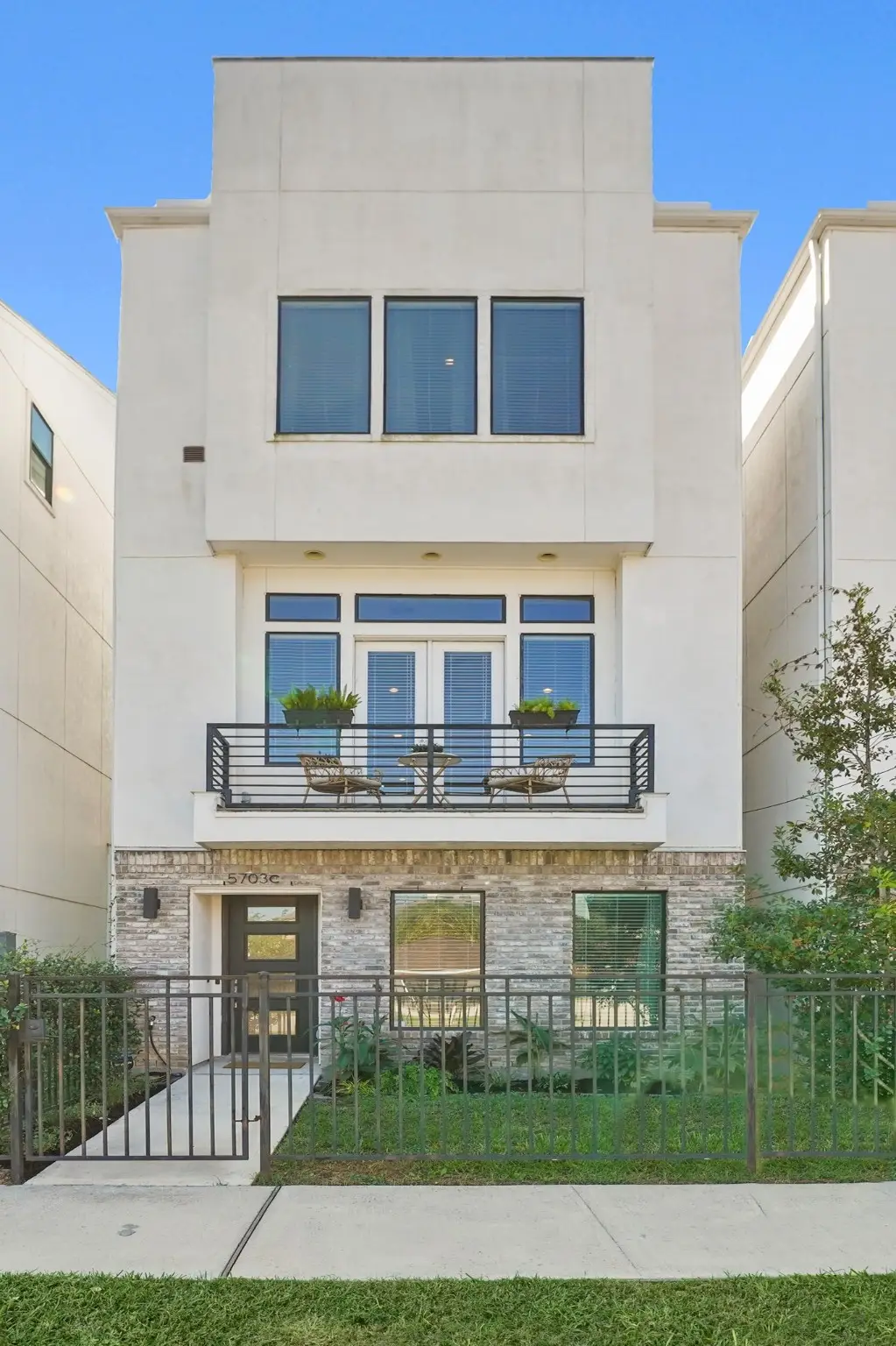 5703 Larkin Street #C, Houston, TX 77007 - Image #1