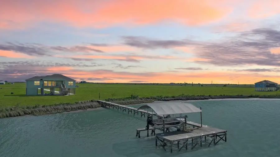 747 Waypoint Drive, Palacios, TX 77465 - Image #3