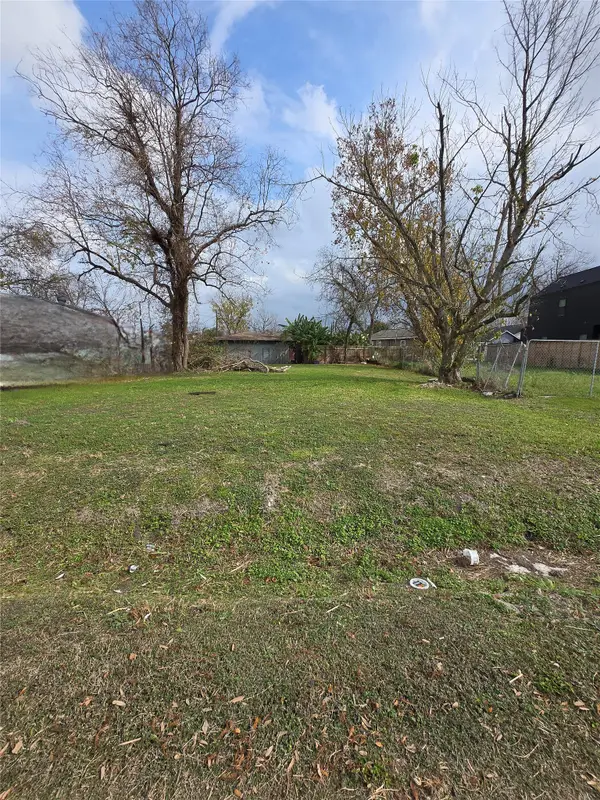 4204 Cortlandt Street, Houston, TX 77018