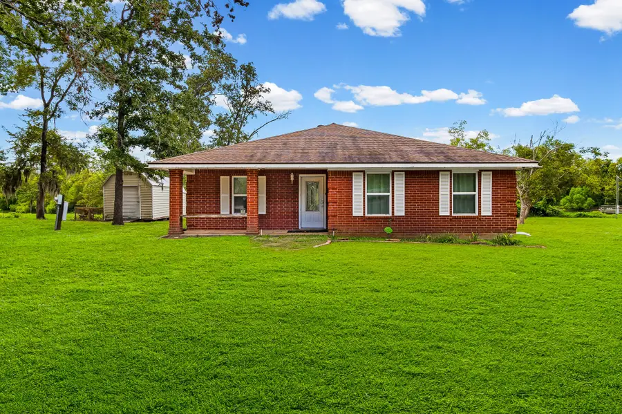 361 S Lakeside Drive, Huntsville, TX 77320 - #3