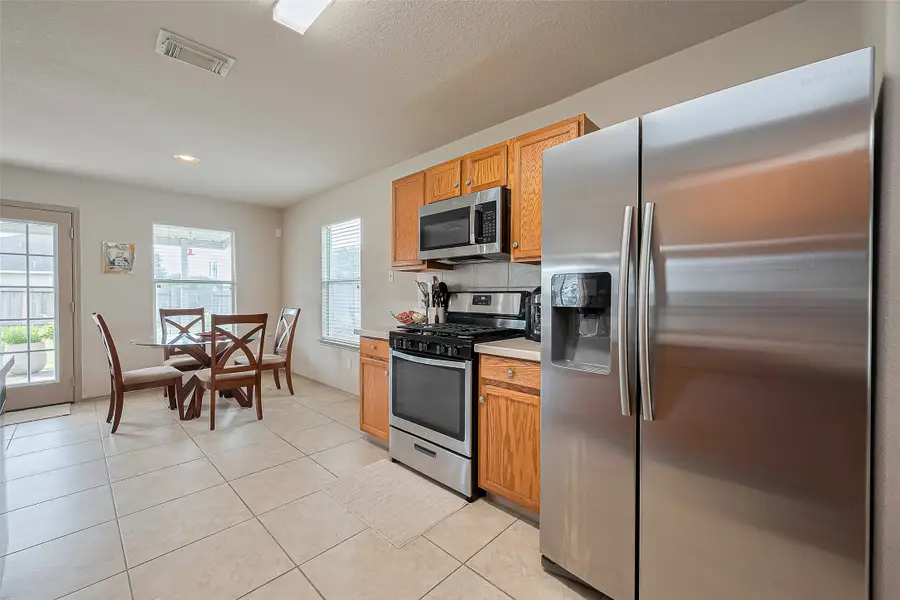 802 Remington Walk Court, Houston, TX 77073 - Image #3