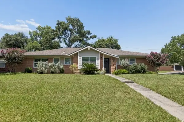 5102 Creekbend Drive, Houston, TX 77035
