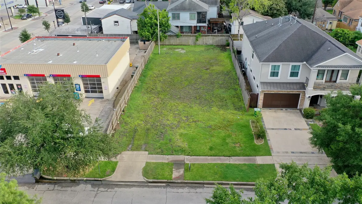 2107 W Main Street, Houston, TX 77098 - #1