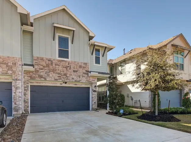 1646 Ryon Falls Drive, Richmond, TX 77469 - #2