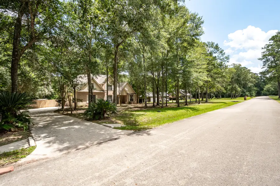 2203 Appian Way, New Caney, TX 77357 - #2