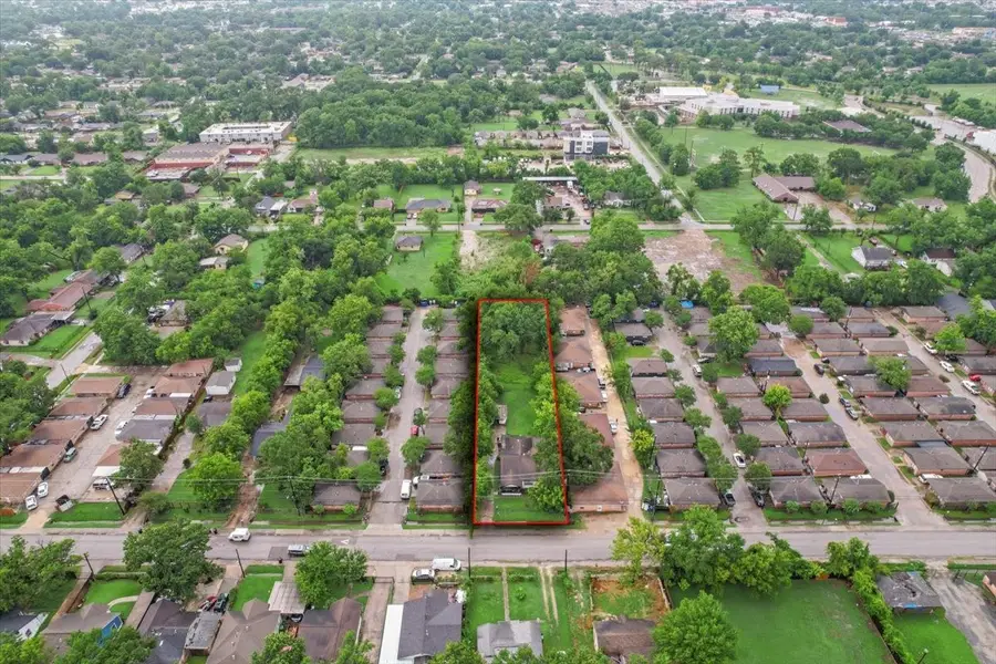 315 E Whitney Street, Houston, TX 77022 - Image #2