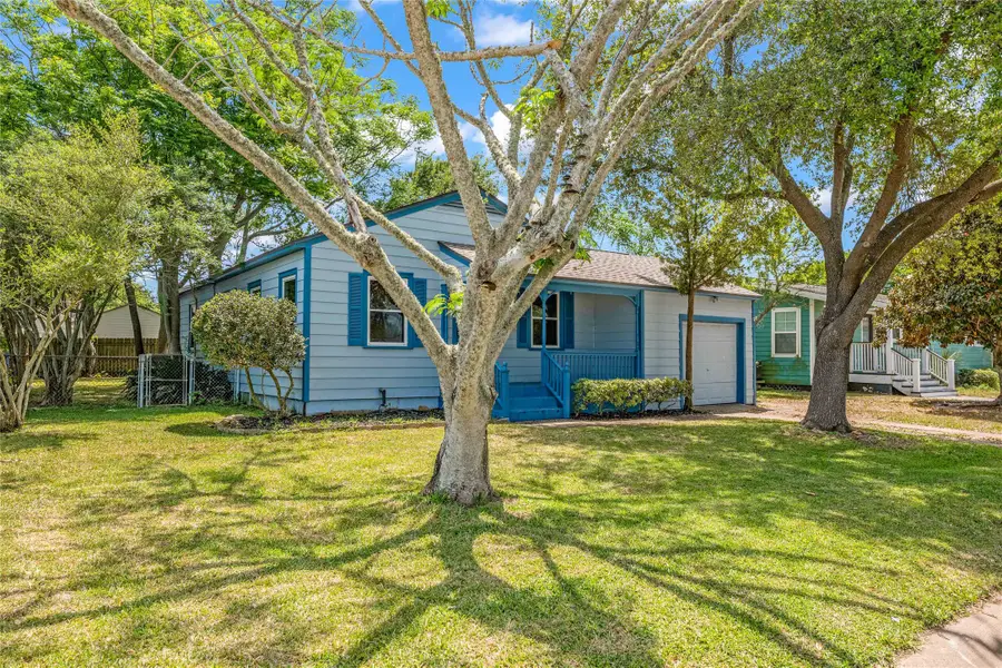 115 Whiting Street, Galveston, TX 77550 - #3