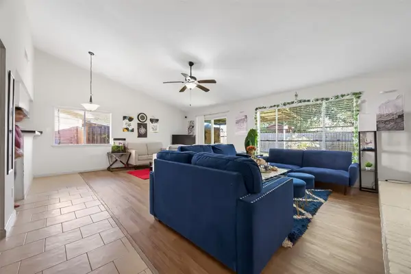 10423 Permian Drive, Sugar Land, TX 77498