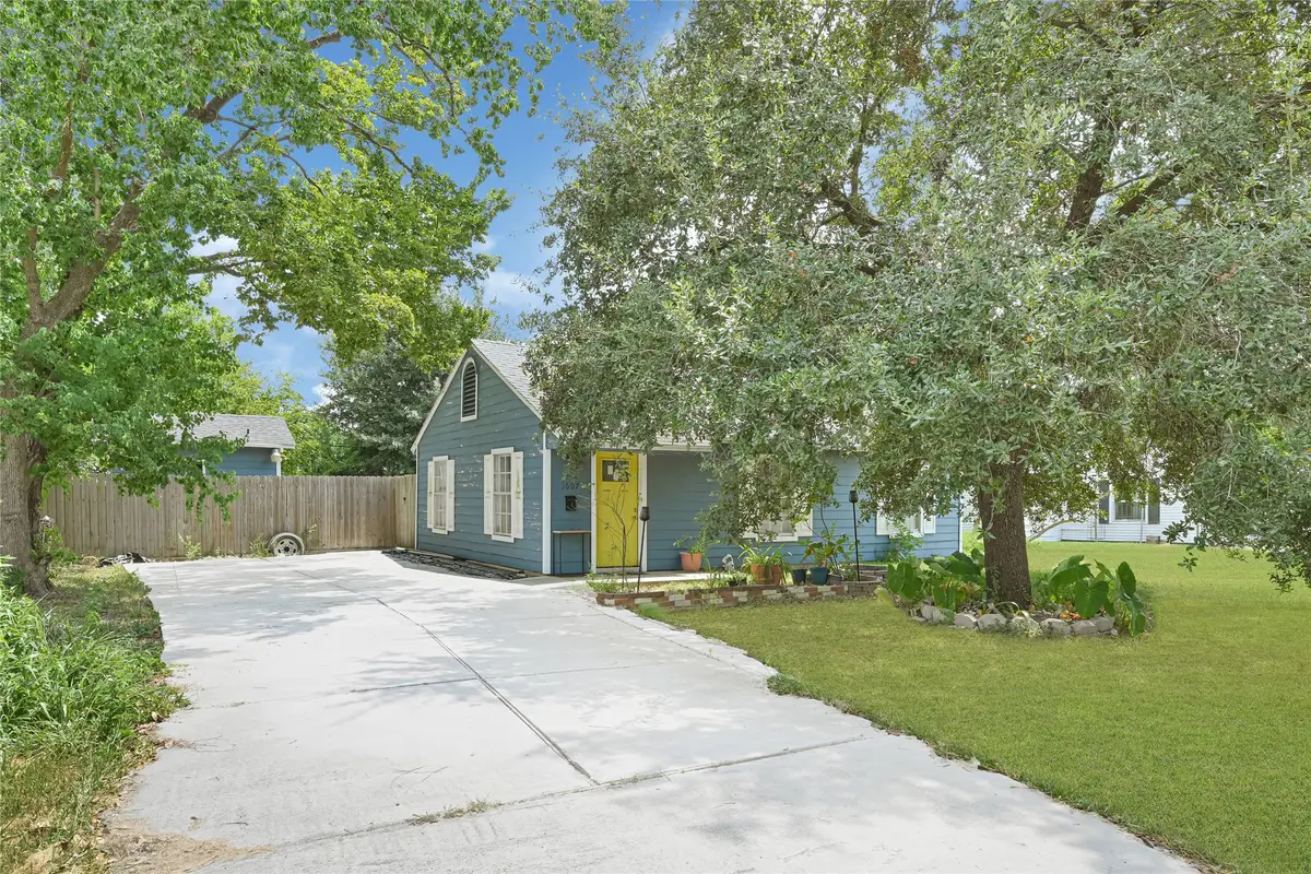 3607 De Leon Street, Houston, TX 77087 - #1