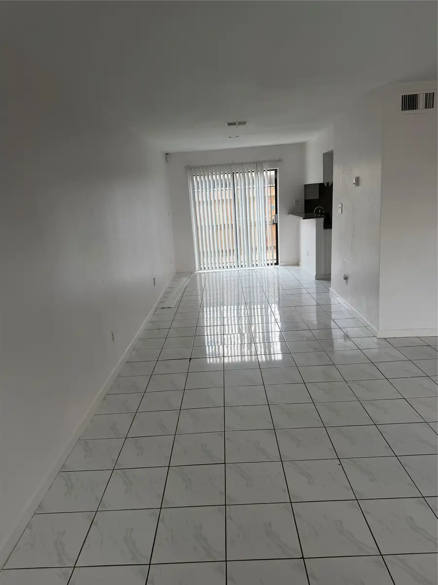 9901 Sharpcrest Street #E6, Houston, TX 77036 - #3