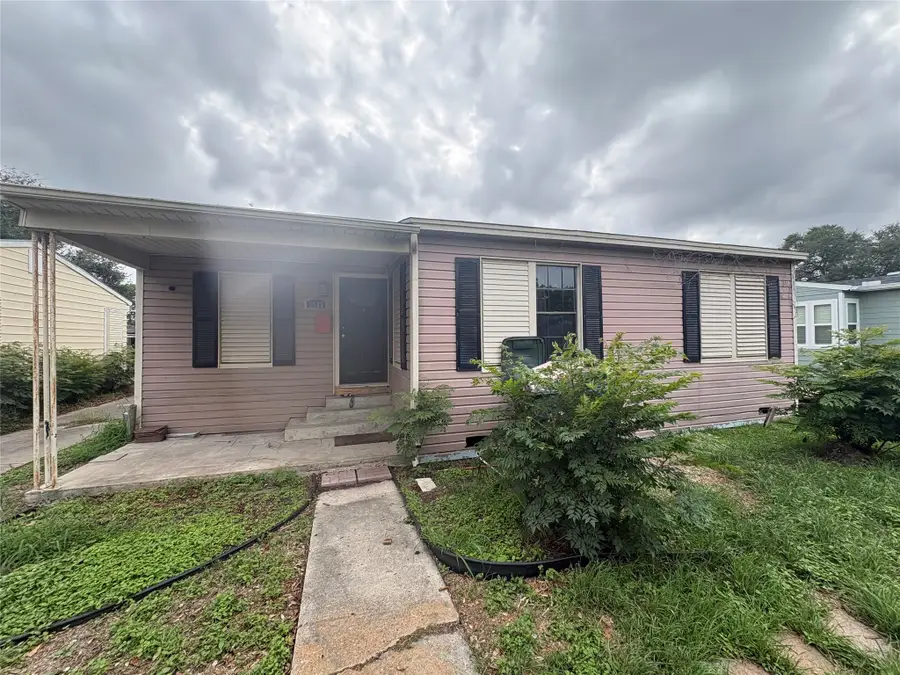 3545 Monterrey St, Corpus Christi, TX 78411 - #2