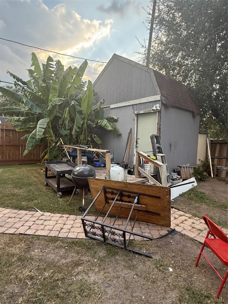 8407 Sonneville Drive, Houston, TX 77080 - Image #3