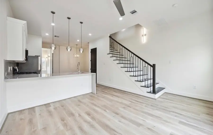 7980 Angus Street #A/B, Houston, TX 77028 - #3