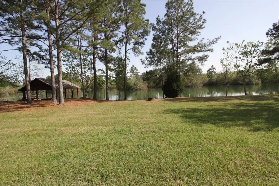 17 & 16 A Smith Loop N, Cleveland, TX 77327 - Image #2