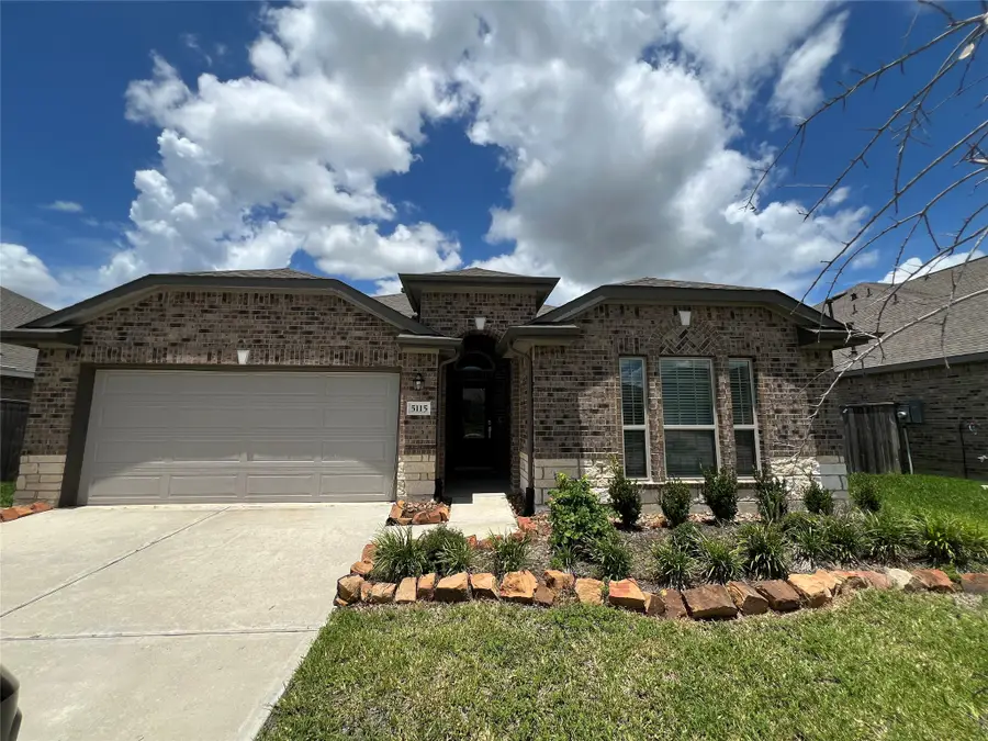 5115 Twin Summit Dr, Rosenberg, TX 77471 - #2