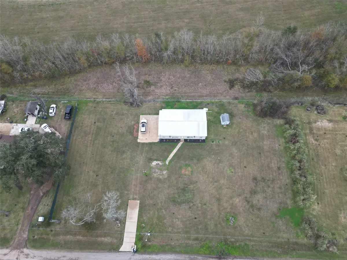 638 Kelly Lane, Angleton, TX 77515 - #1