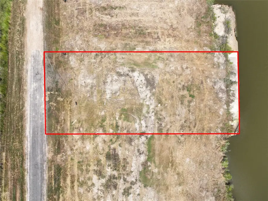 1116 Pennington Street, Gilchrist, TX 77617 - Image #2