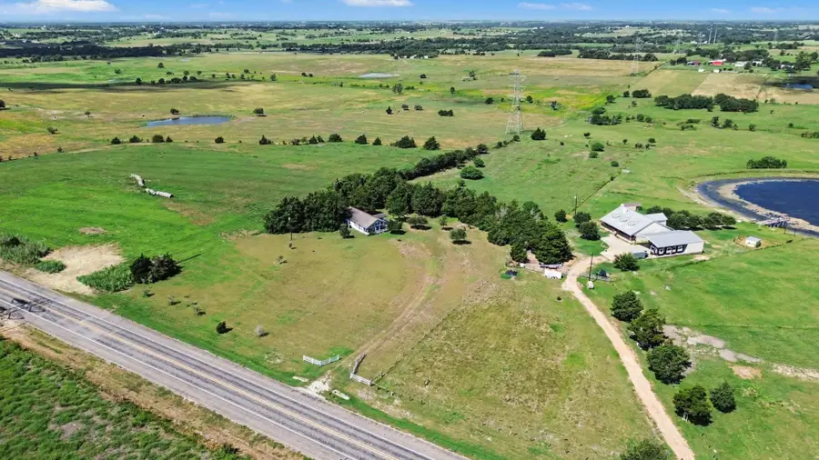 7740 N Us Highway 77, Schulenburg, TX 78956 - #2