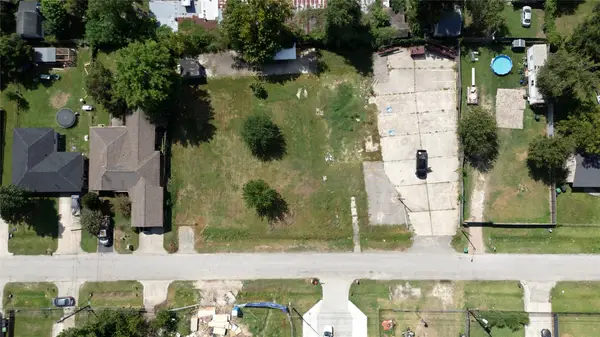 7942 Richland Drive, Houston, TX 77028