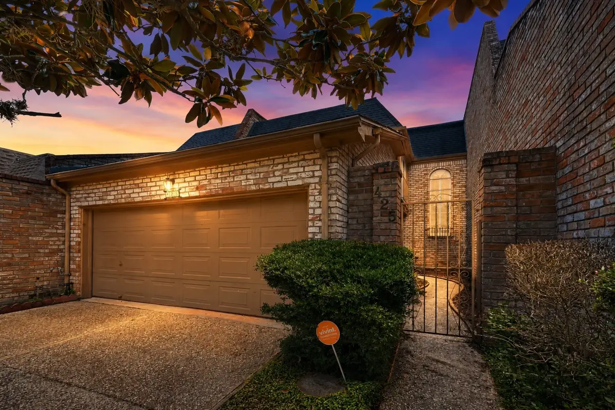 425 E Fair Harbor Lane, Houston, TX 77079 - #1