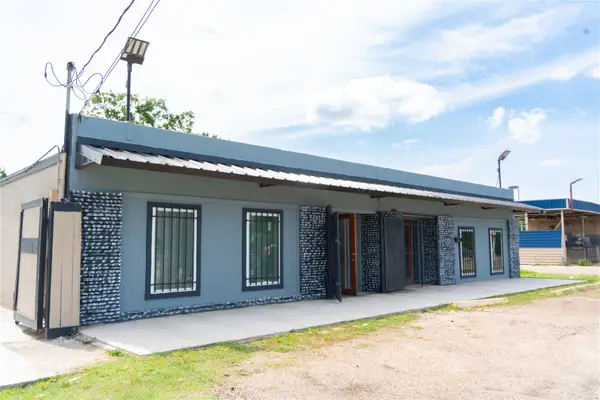 9205 Mesa Drive, Houston, TX 77028