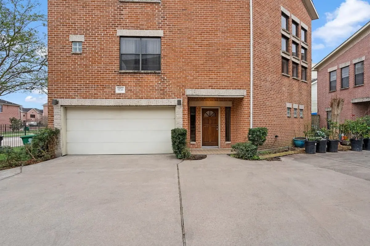 9716 Riddlewood Lane, Houston, TX 77025 - #1