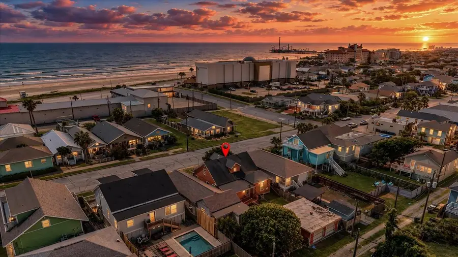 1614 Avenue O, Galveston, TX 77550 - #3