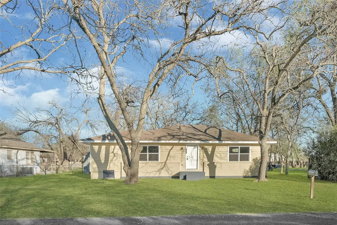 408 Speed Street, Wharton, TX 77488 - #1
