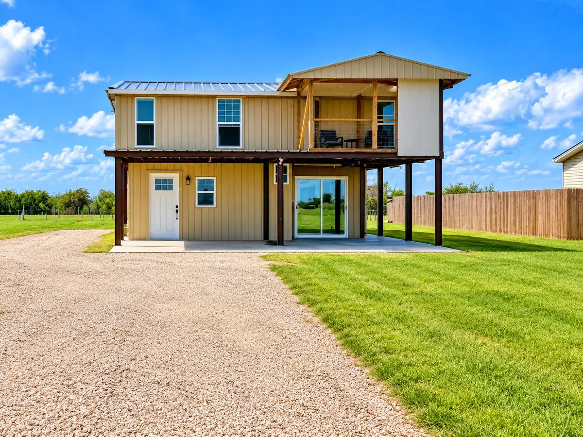 9102 Fresno Avenue, Alvin, TX 77511 - #1