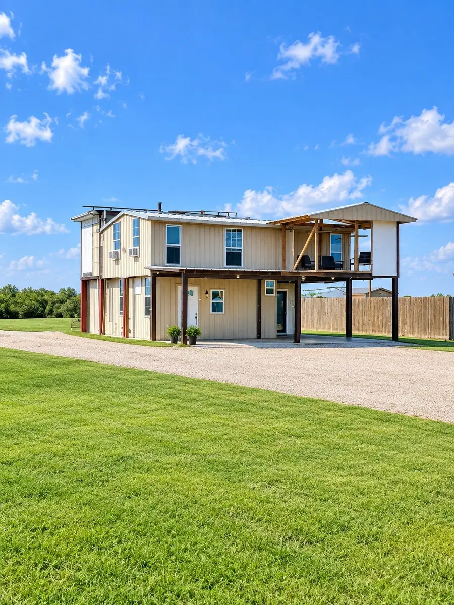 9102 Fresno Avenue, Alvin, TX 77511 - #2