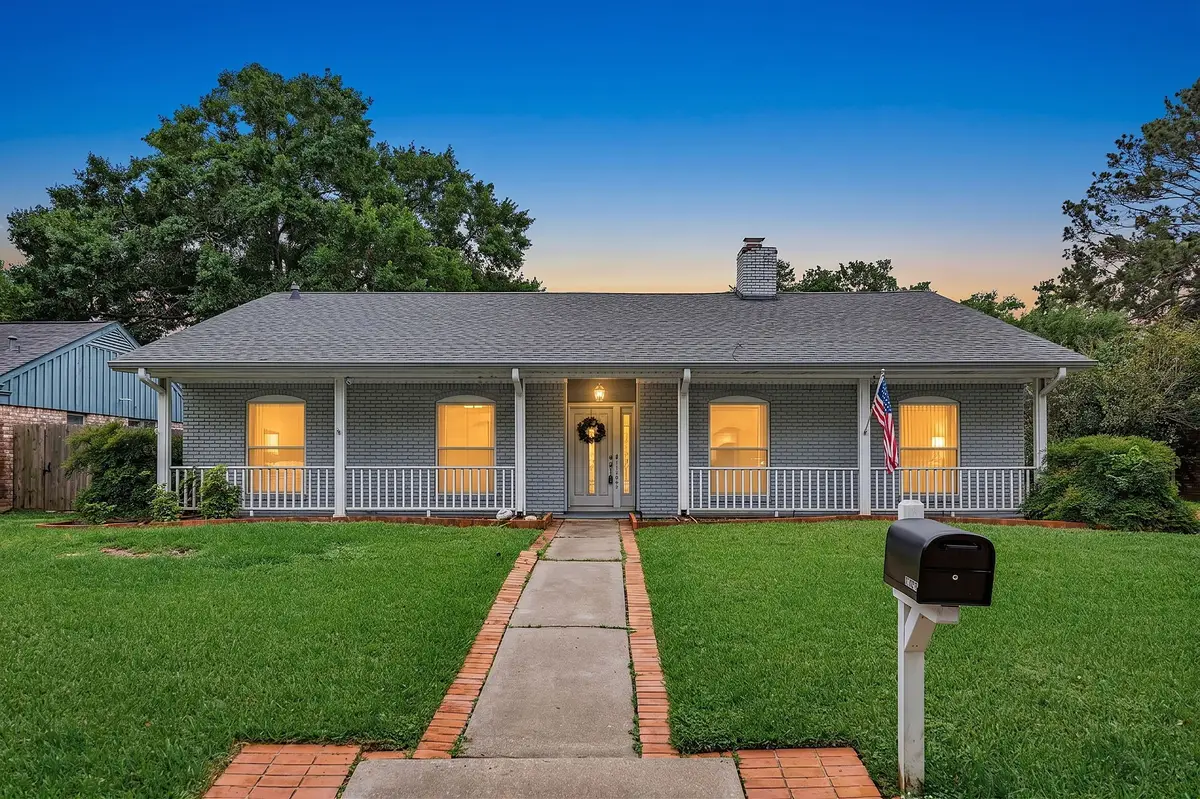 11407 Valley Spring Drive, Houston, TX 77043 - #1