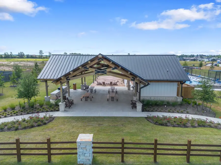 610 Amber Falls Drive, Montgomery, TX 77356 - Image #3