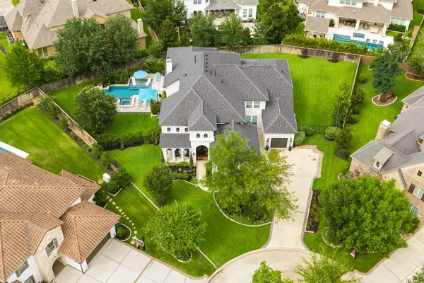 27 Hollyflower Place, Tomball, TX 77375